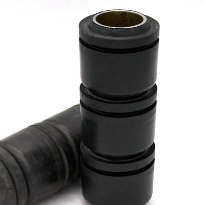 Godets de racleur de puits de pétrole haute performance avec une pression nominale de 10 000 psi, résistants à l'abrasion et aux produits chimiques pour le nettoyage des puits de forage en tailles personnalisées