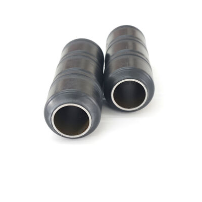 5.5 Pouces V Type Oilfield Swab Cup avec Noyau en Acier pour Service de Puits à Charge Légère