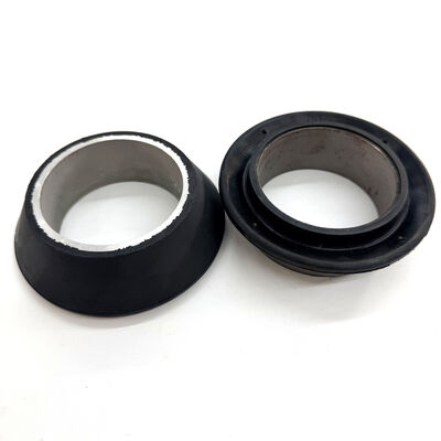 Gobelet d'écouvillon de style V de 4,5 pouces avec insert renforcé en acier pour l'entretien des puits à haute pression