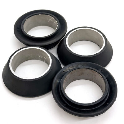 Gobelet d'écouvillon de style V de 4,5 pouces avec insert renforcé en acier pour l'entretien des puits à haute pression