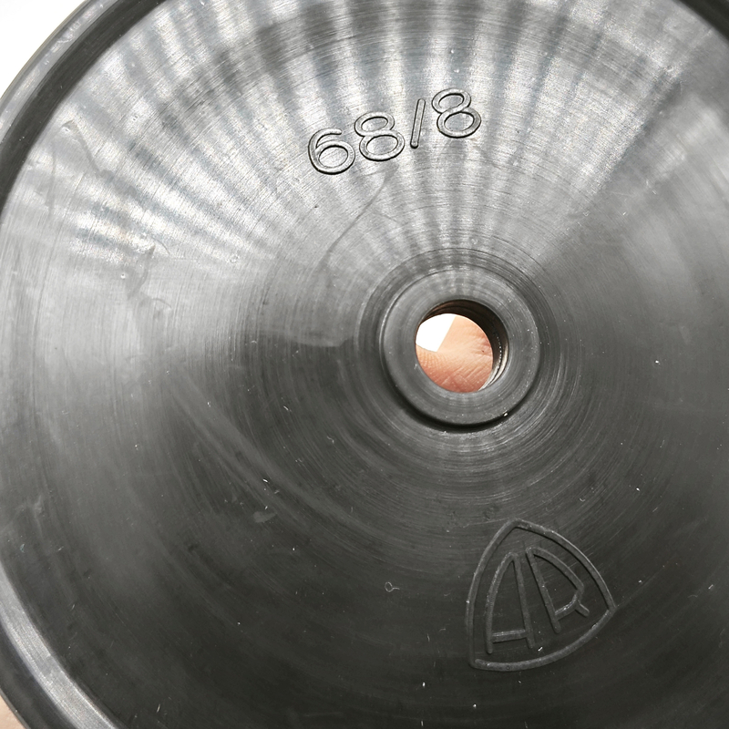 Membrane en caoutchouc FKM ou modèle 68/8 de haute qualité pour pompe à eau